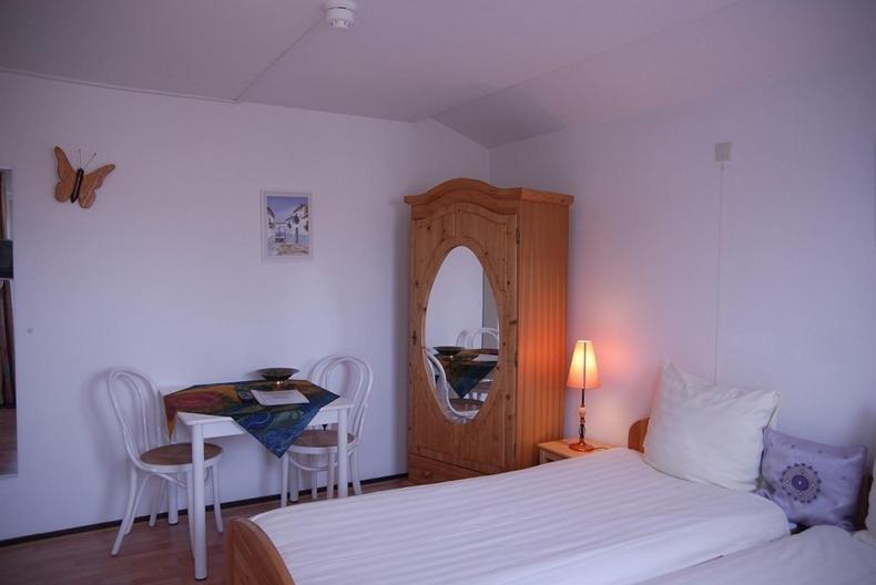 Hotel 'T Vlinderhofke Sint Geertruid Camera foto