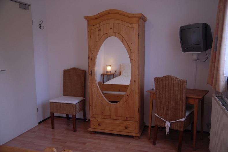 Hotel 'T Vlinderhofke Sint Geertruid Camera foto